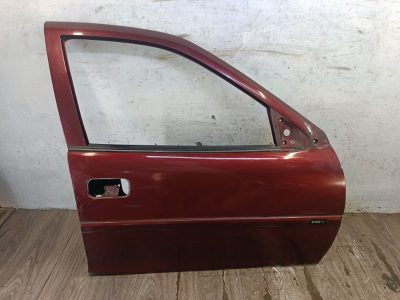 Дверь Opel Vectra B 1999 X18XE1 1.8 седан 4дв., Перед., Прав.