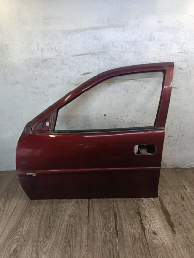 Дверь Opel Vectra B 1999 X18XE1 1.8 седан 4дв., Перед., Лев.