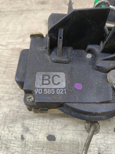 Замок двери Opel Vectra B 1999 X18XE1 1.8 седан 4дв., Перед., Лев.