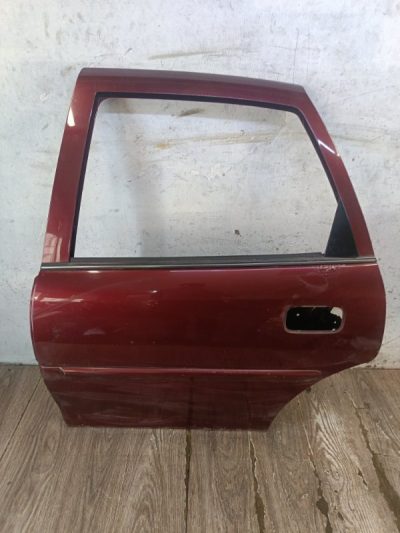Дверь Opel Vectra B 1999 X18XE1 1.8 седан 4дв., Задн., Лев.