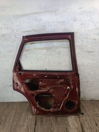 Дверь Opel Vectra B 1999 X18XE1 1.8 седан 4дв., Задн., Лев.