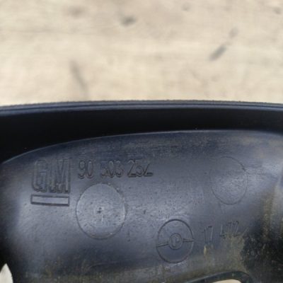 Ручка двери Opel Vectra B 1999 X18XE1 1.8 седан 4дв., Задн., Прав. - изображение 2