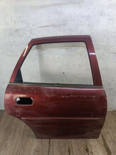 Дверь Opel Vectra B 1999 X18XE1 1.8 седан 4дв., Задн., Прав.