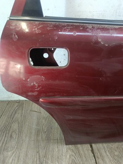 Дверь Opel Vectra B 1999 X18XE1 1.8 седан 4дв., Задн., Прав.