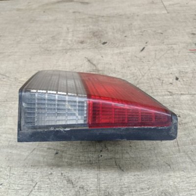 Фонарь крышки багажника Nissan Primera 1996 седан 4дв. GA16DE Задн. Прав. - изображение 5