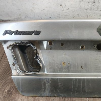 Крышка багажника Nissan Primera 1996 седан 4дв. GA16DE - изображение 4