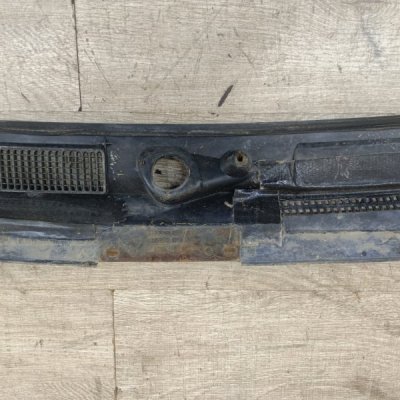 Водосток/жабо Nissan Primera 1996 седан 4дв. GA16DE - изображение 4