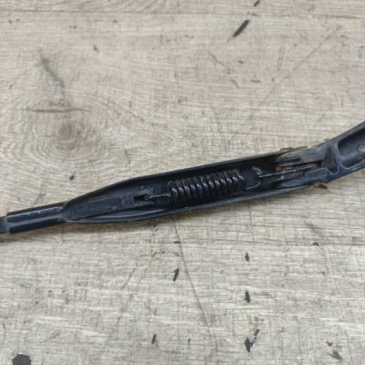 Поводок дворника Nissan Primera 1996 GA16DE седан 4дв., Перед., Лев. - изображение 6