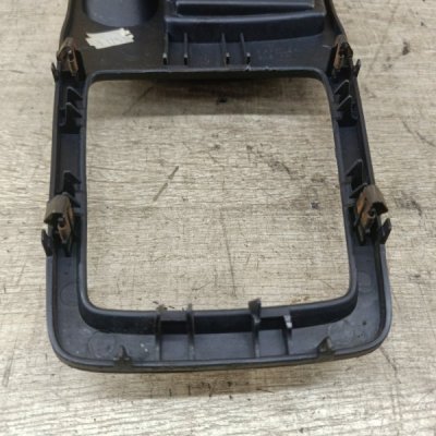 Пепельница Nissan Primera 1996 седан 4дв. GA16DE - изображение 2