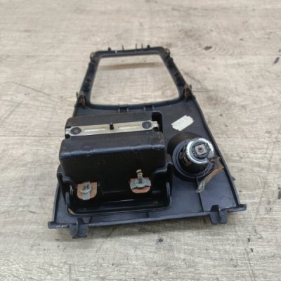 Пепельница Nissan Primera 1996 седан 4дв. GA16DE - изображение 4