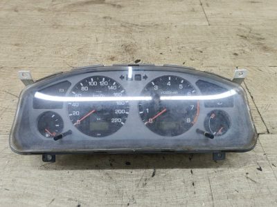 Панель приборов Nissan Primera 1996 GA16DE седан 4дв.