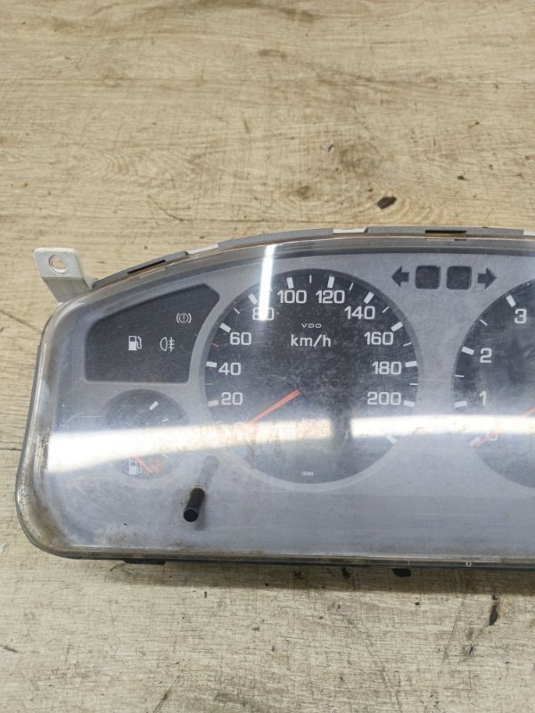 Панель приборов Nissan Primera 1996 GA16DE седан 4дв. - изображение 3