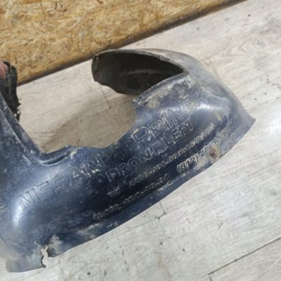 Подкрылок Nissan Primera 1996 GA16DE седан 4дв., Перед., Лев. - изображение 7