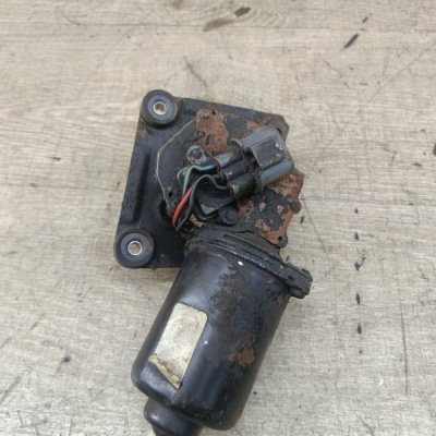 Мотор дворников Nissan Primera 1996 седан 4дв. GA16DE Перед. - изображение 6