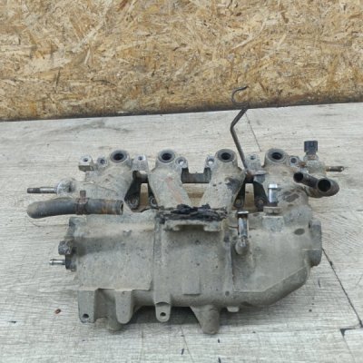 Коллектор впускной Nissan Primera 1996 седан 4дв. GA16DE - изображение 2