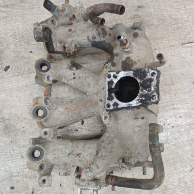 Коллектор впускной Nissan Primera 1996 седан 4дв. GA16DE - изображение 4