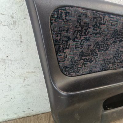 Обшивка двери Nissan Primera 1996 GA16DE седан 4дв., Перед., Лев. - изображение 3