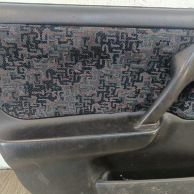 Обшивка двери Nissan Primera 1996 GA16DE седан 4дв., Перед., Лев. - изображение 4