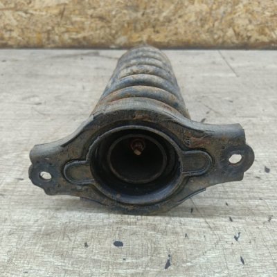 Стойка подвески Nissan Primera 1996 седан 4дв. GA16DE Задн. Прав. - изображение 6