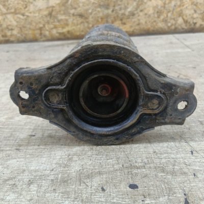 Стойка подвески Nissan Primera 1996 седан 4дв. GA16DE Задн. Лев. - изображение 7
