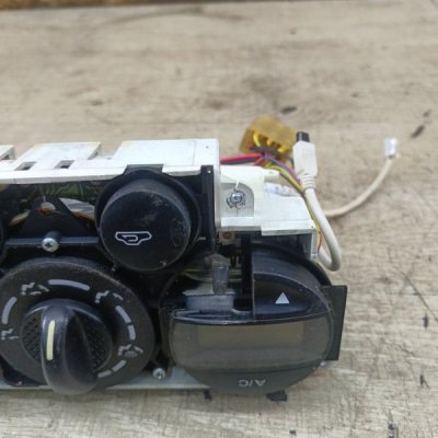 Блок управления климат-контролем Nissan Primera 1999 седан 4дв. QG18DE - изображение 16