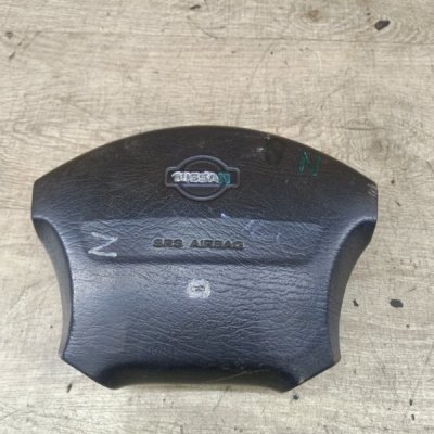 Аирбаг на руль Nissan Primera 1999 седан 4дв. QG18DE - изображение 1