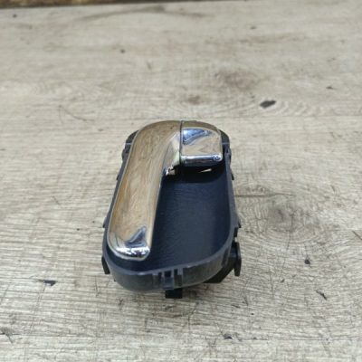 Ручка двери внутренняя Nissan Primera 1999 QG18DE седан 4дв., Перед., Лев. - изображение 3
