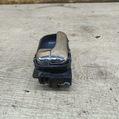 Ручка двери внутренняя Nissan Primera 1999 QG18DE седан 4дв., Перед., Лев. - изображение 5