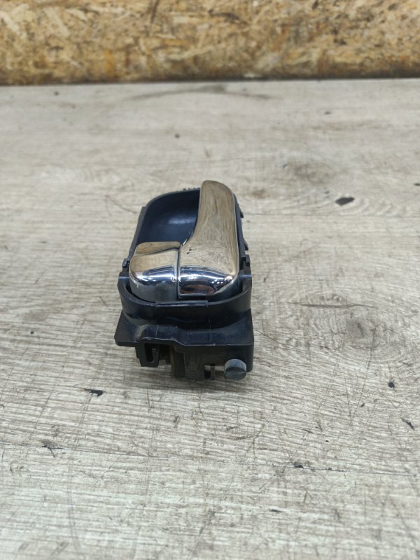 Ручка двери внутренняя Nissan Primera 1999 QG18DE седан 4дв., Перед., Лев. - изображение 5