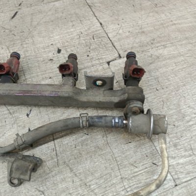 Топливная рампа Nissan Primera 1999 седан 4дв. QG18DE - изображение 4