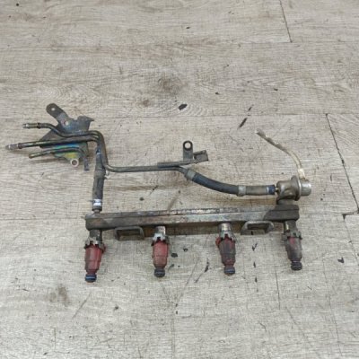 Топливная рампа Nissan Primera 1999 седан 4дв. QG18DE - изображение 7