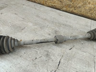 Привод Nissan Primera 1999 QG18DE седан 4дв., Перед., Прав.