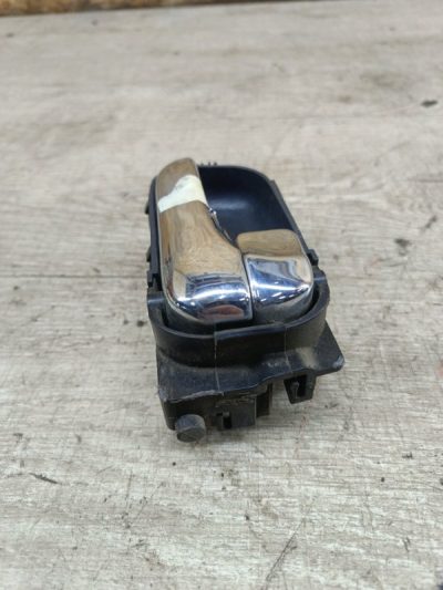Ручка двери внутренняя Nissan Primera 1999 QG18DE седан 4дв., Задн., Прав.