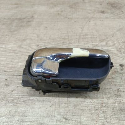 Ручка двери внутренняя Nissan Primera 1999 QG18DE седан 4дв., Задн., Прав. - изображение 5