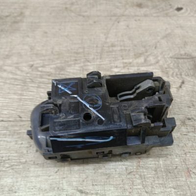 Ручка двери внутренняя Nissan Primera 1999 QG18DE седан 4дв., Задн., Прав. - изображение 8
