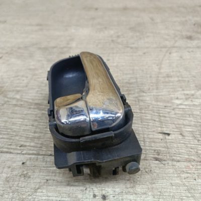 Ручка двери внутренняя Nissan Primera 1999 QG18DE седан 4дв., Задн., Лев. - изображение 3