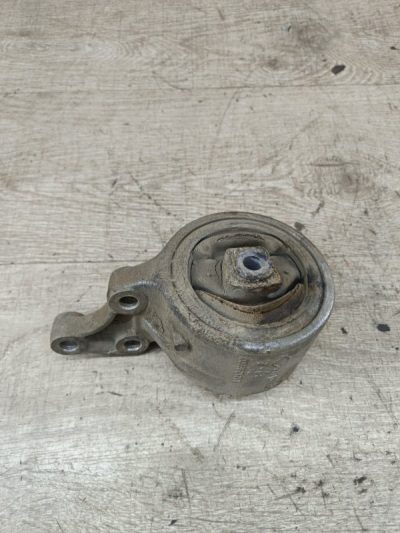 Подушка двигателя Nissan Primera 1999 QG18DE седан 4дв.