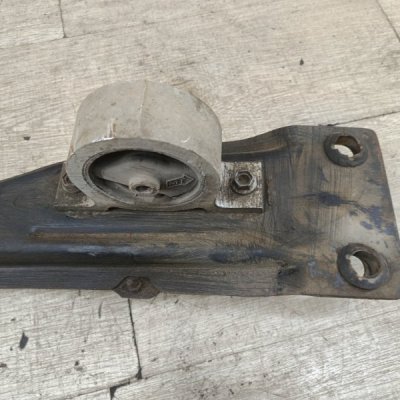 Поперечная балка двигателя Nissan Primera 1999 седан 4дв. QG18DE - изображение 7