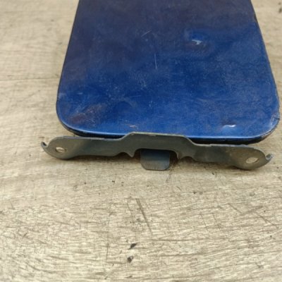Лючок бензобака Nissan Primera 1999 седан 4дв. QG18DE - изображение 6