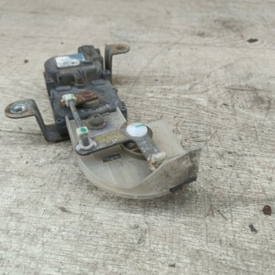 Активатор замка двери Hyundai Sonata 1997 седан 4дв. G4CP, V275766 Задн. Лев. - изображение 4