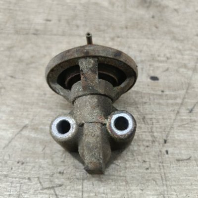 Клапан EGR (ЕГР) Hyundai Sonata 1997 седан 4дв. G4CP, V275766 - изображение 1