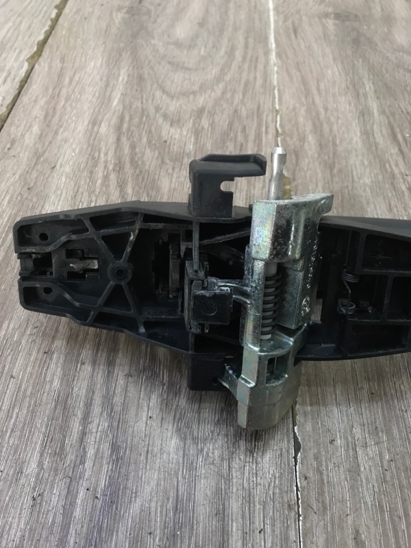 Ручка двери внешняя Land Rover Discovery 3 2004 внедорожник, Задн., Прав. — изображение 9
