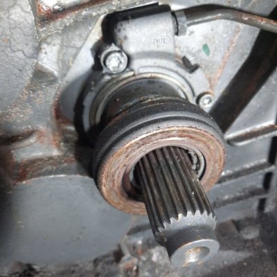 МКПП Saab 9-3 2005 седан 4дв. Z19DT 1.9 - изображение 8