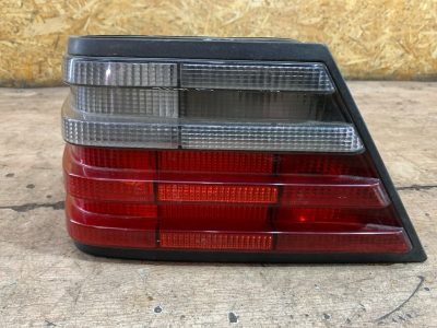 Фара Mercedes-Benz 124 1994 2.0 седан 4дв., Задн., Лев.