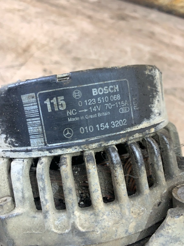Генератор Mercedes-Benz 124 1994 седан 4дв. 2.0