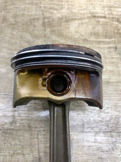 Поршень Opel Astra H 2008 Z18XER хетчбек-3х дв.