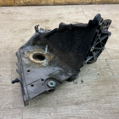 Кронштейн ТНВД Alfa Romeo 159 2006 939A2.000 - изображение 6