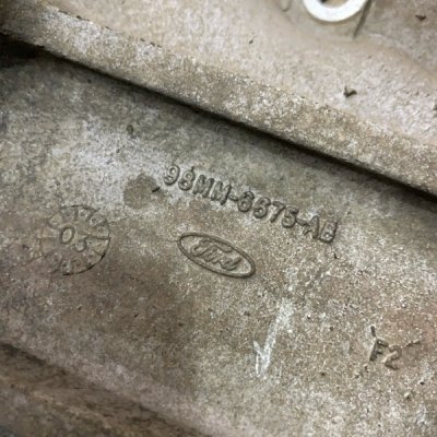 Масляный поддон ДВС Ford Fusion 2008 FXJB - изображение 2