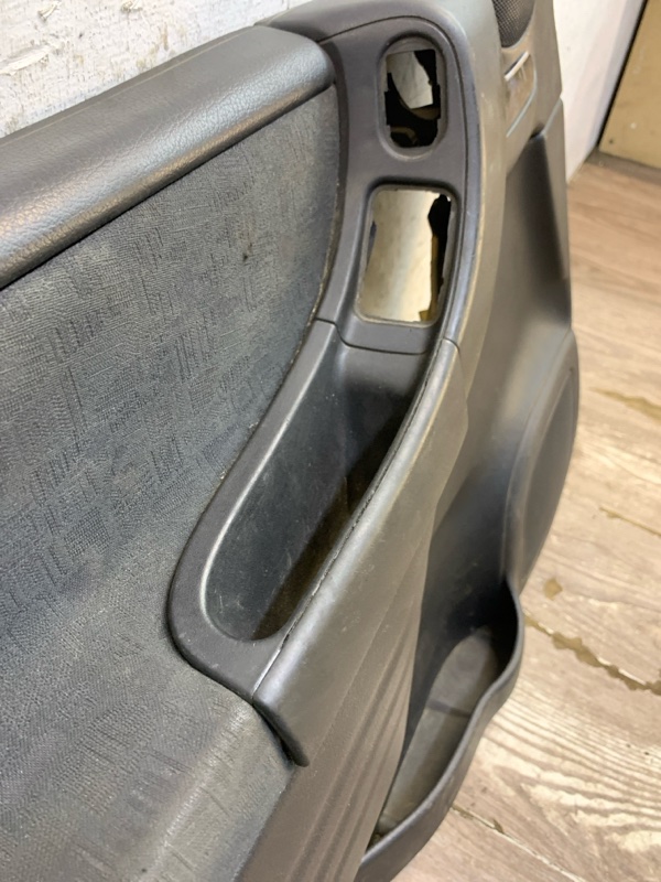 Обшивка двери Opel Zafira A 2000 минивен X20DTH 2.0 Перед. Лев.
