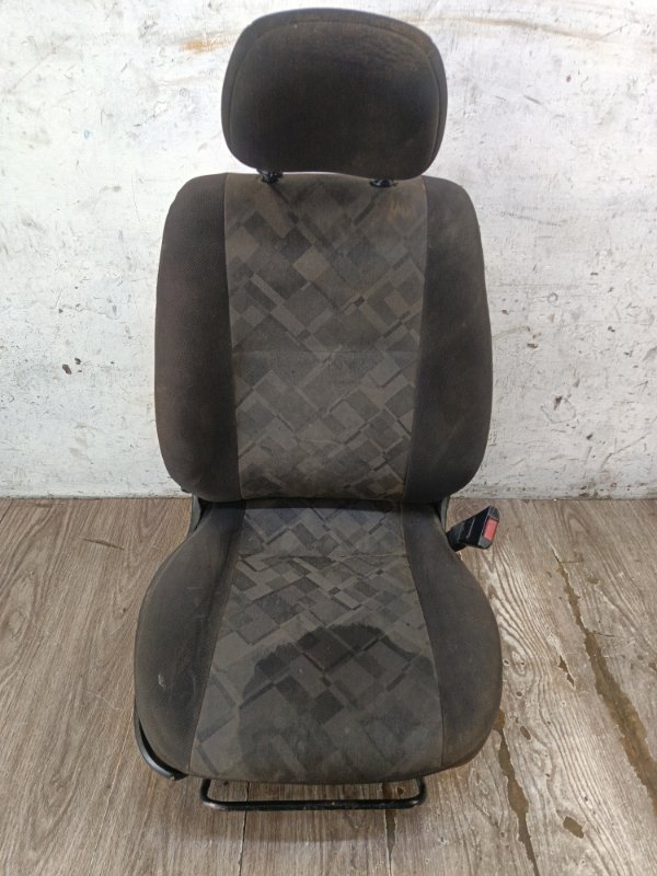 Сиденье пассажирское Opel Astra G 2001 Z16XE 1.6 универсал